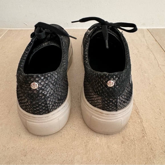 MEPHISTO Air Relax Black Snakeskin Platform Sneakers Size 8.5 - Picture 5 of 10